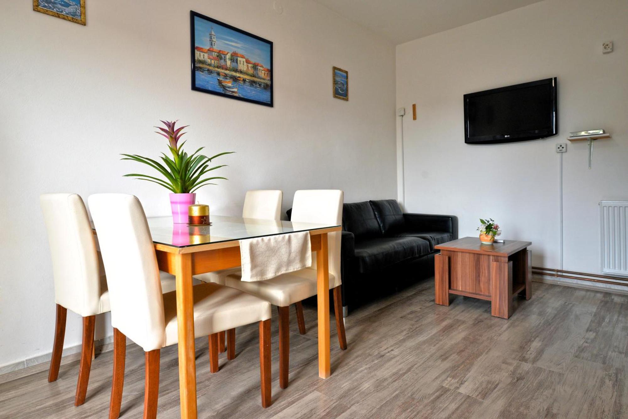 Apartments Goranka Murter Luaran gambar